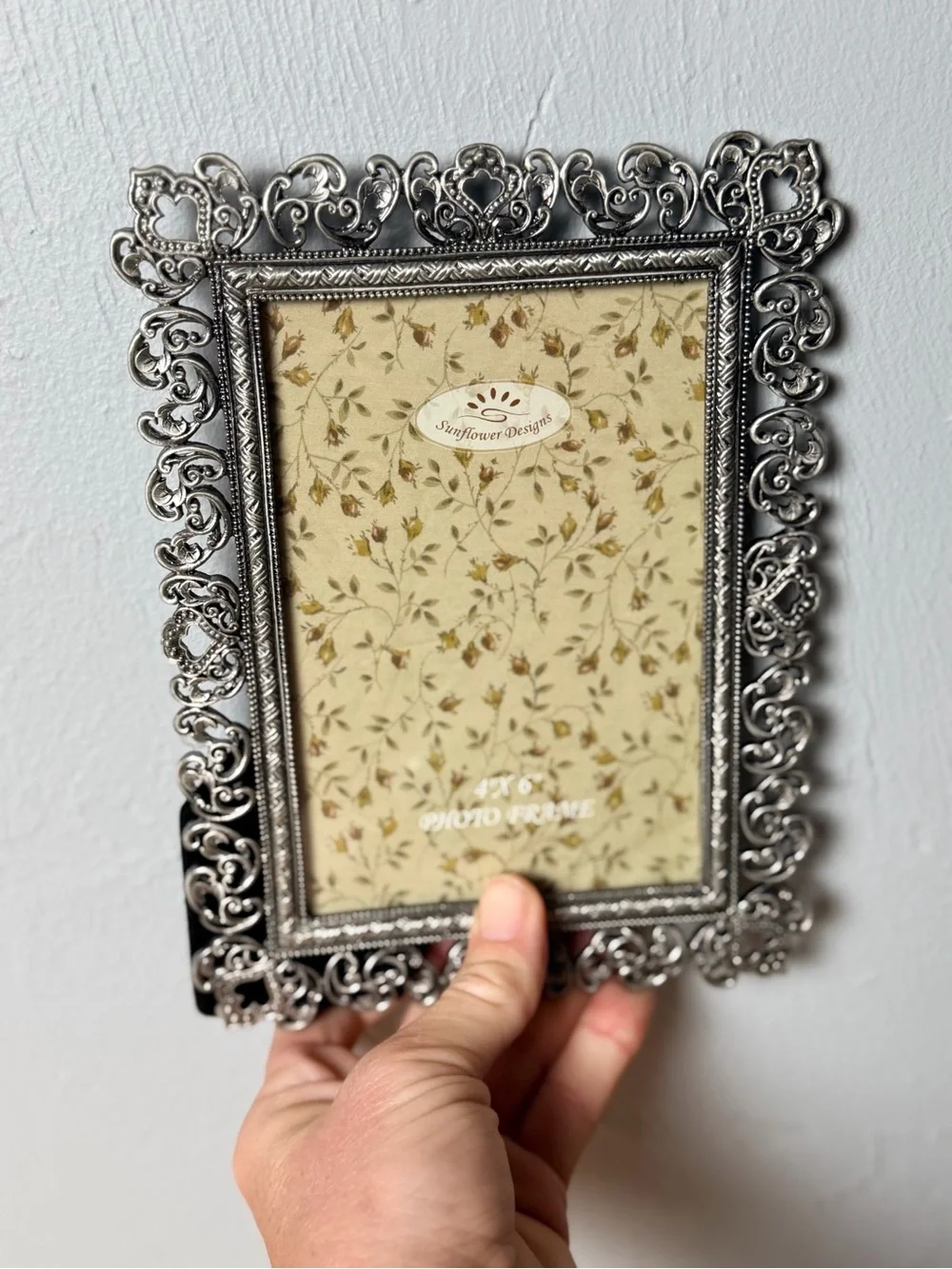 Vintage Ornate Silver Decorative Photo Frame - Silver